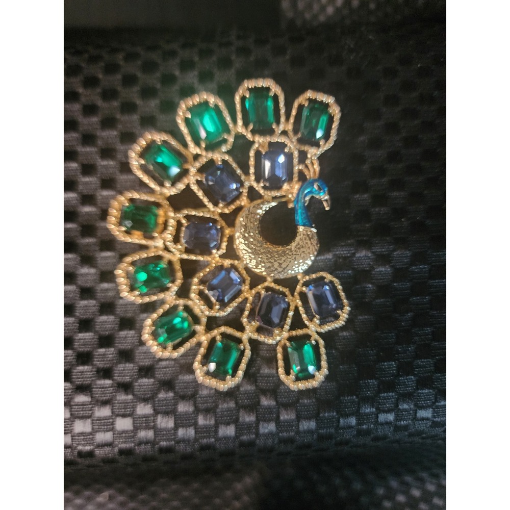 Vintage Style Gold Tone Peacock Brooch Emerald Green Blue Crystal Pin Accessory